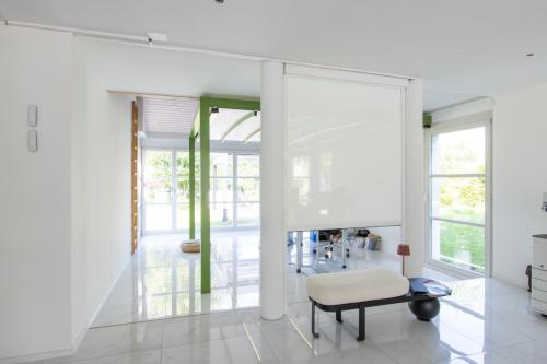 Screeny, Keplan Showroom